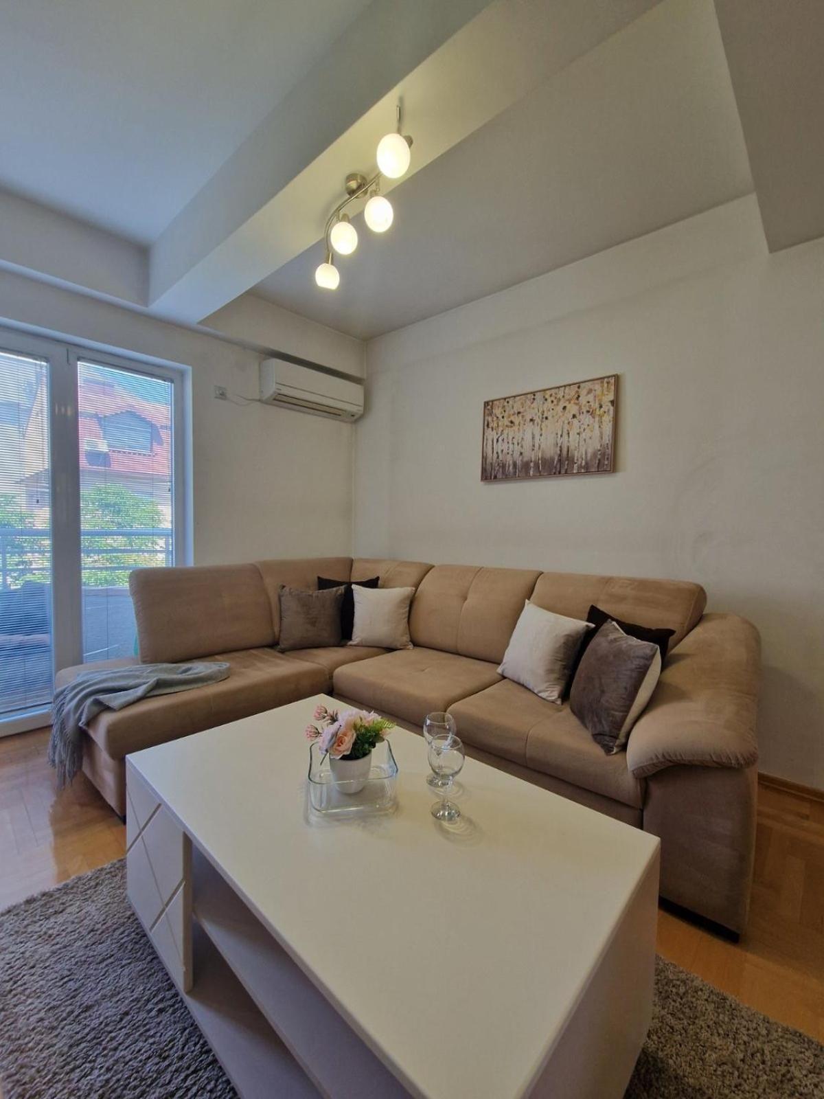 Kamche Lux Apartment スコピエ エクステリア 写真