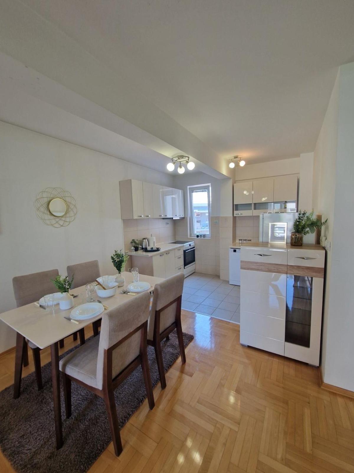 Kamche Lux Apartment スコピエ エクステリア 写真