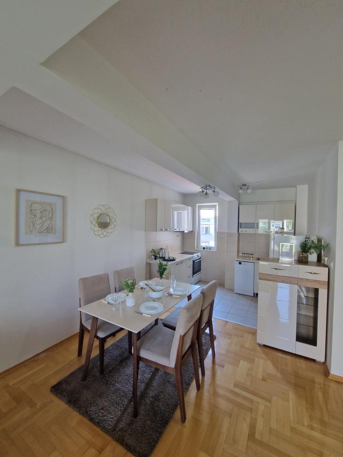 Kamche Lux Apartment スコピエ エクステリア 写真